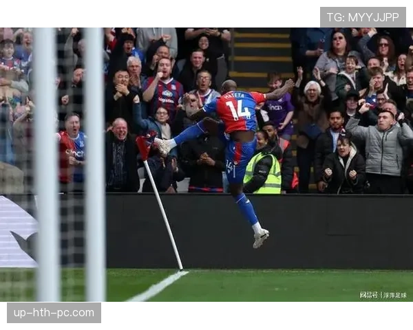 双重触球判罚：判定条件与间接任意球处罚