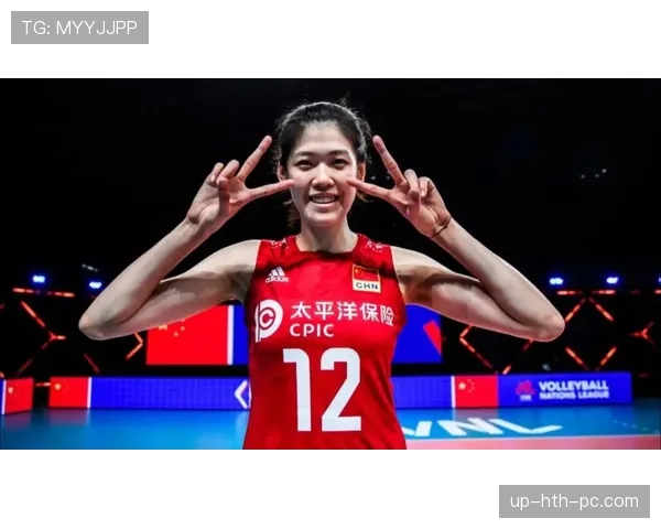 李盈莹随手背的包能当行李箱用，我和朋友看完照片都懵了